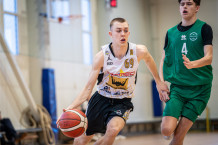 „Delikateso“ aprangą vilkėjęs 19-metis keliasi į Ukmergę