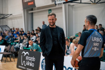 Šilutiškiai atsisveikino su vyr. treneriu Vaišvila, jį pakeis asistentas