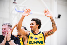 Kretingoje – tritaškių lietus, perimtų kamuolių rekordas ir pratęsime siautęs amerikietis 