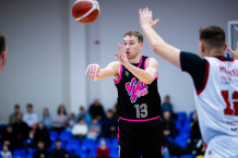 Turnyro lentelės kaimynų grumtynėse – „Vyčio-VDU“ triumfas Kaune 